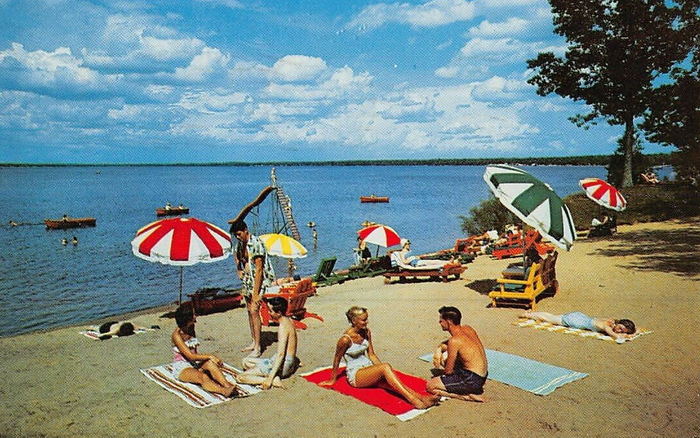 Johnsons Rustic Dance Palace (Johnsons Rustic Resort, Krauses Hotel) - Postcard Photo (newer photo)